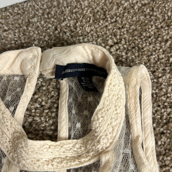 Cream Lace American Eagle tank top - Picture 2 of 4